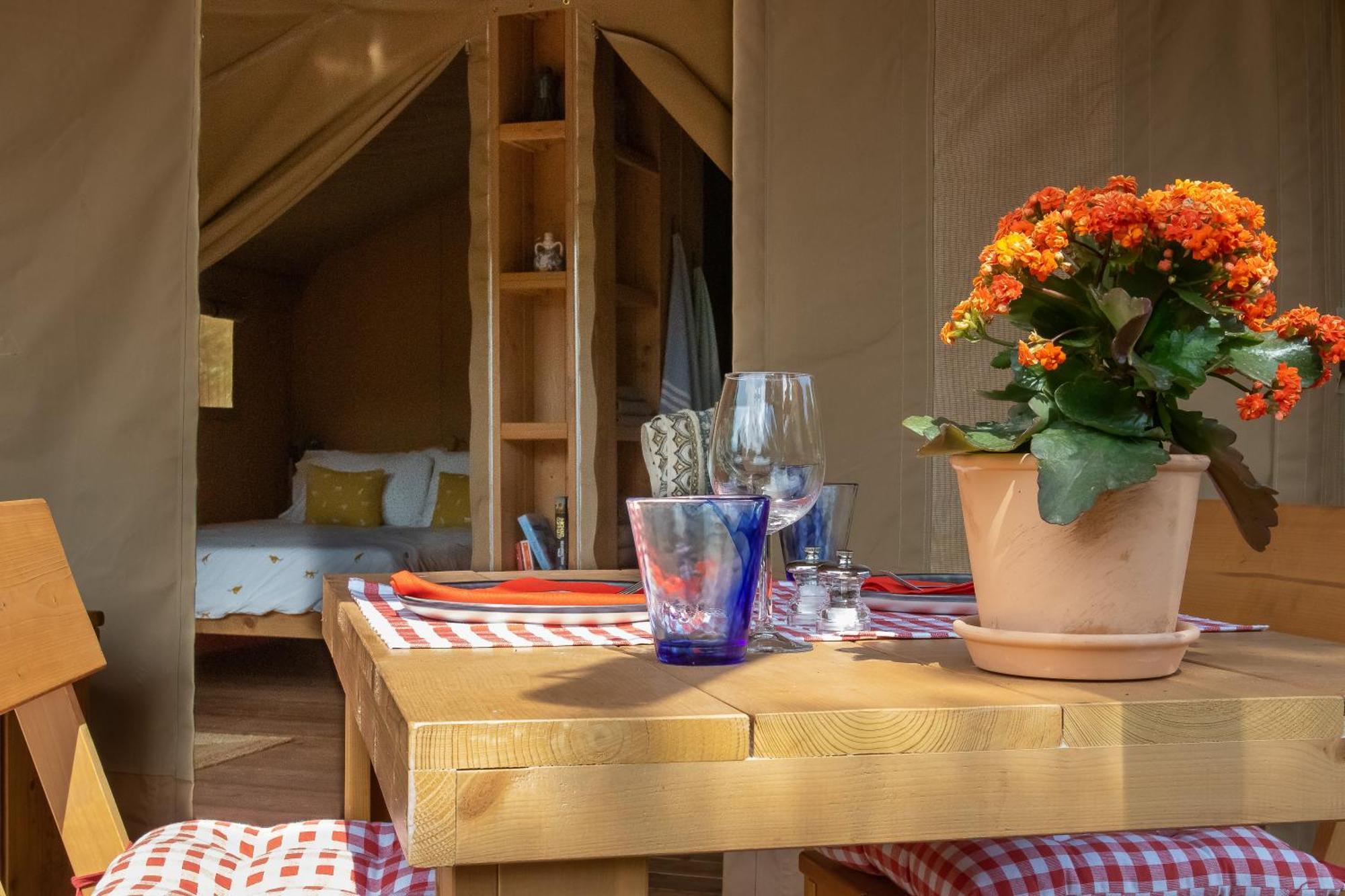 Domus Olea Glamping Hotell Ceglie Messapica Exteriör bild