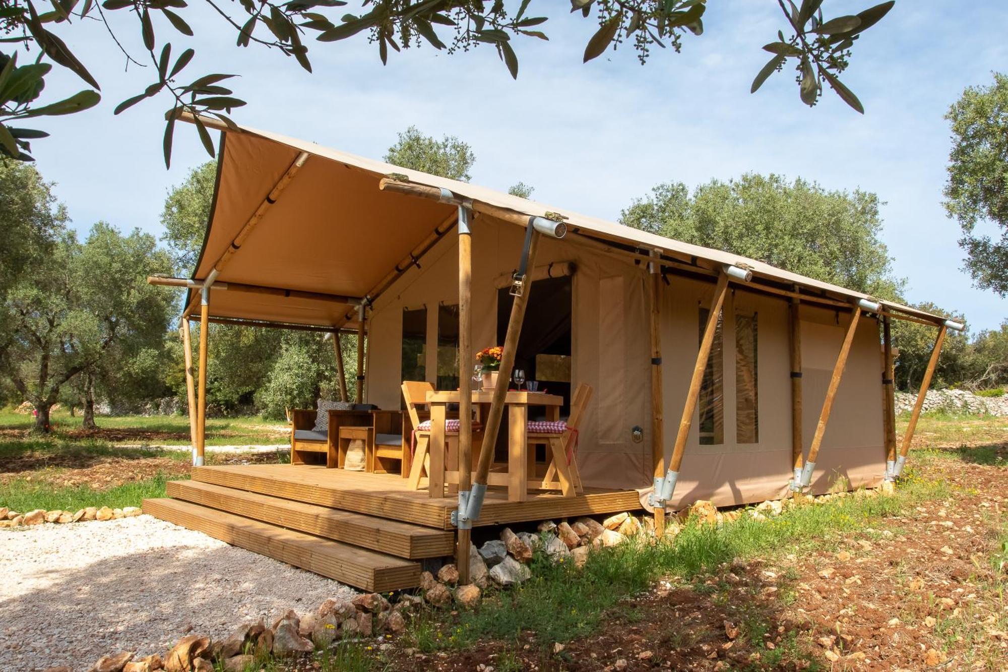 Domus Olea Glamping Hotell Ceglie Messapica Exteriör bild
