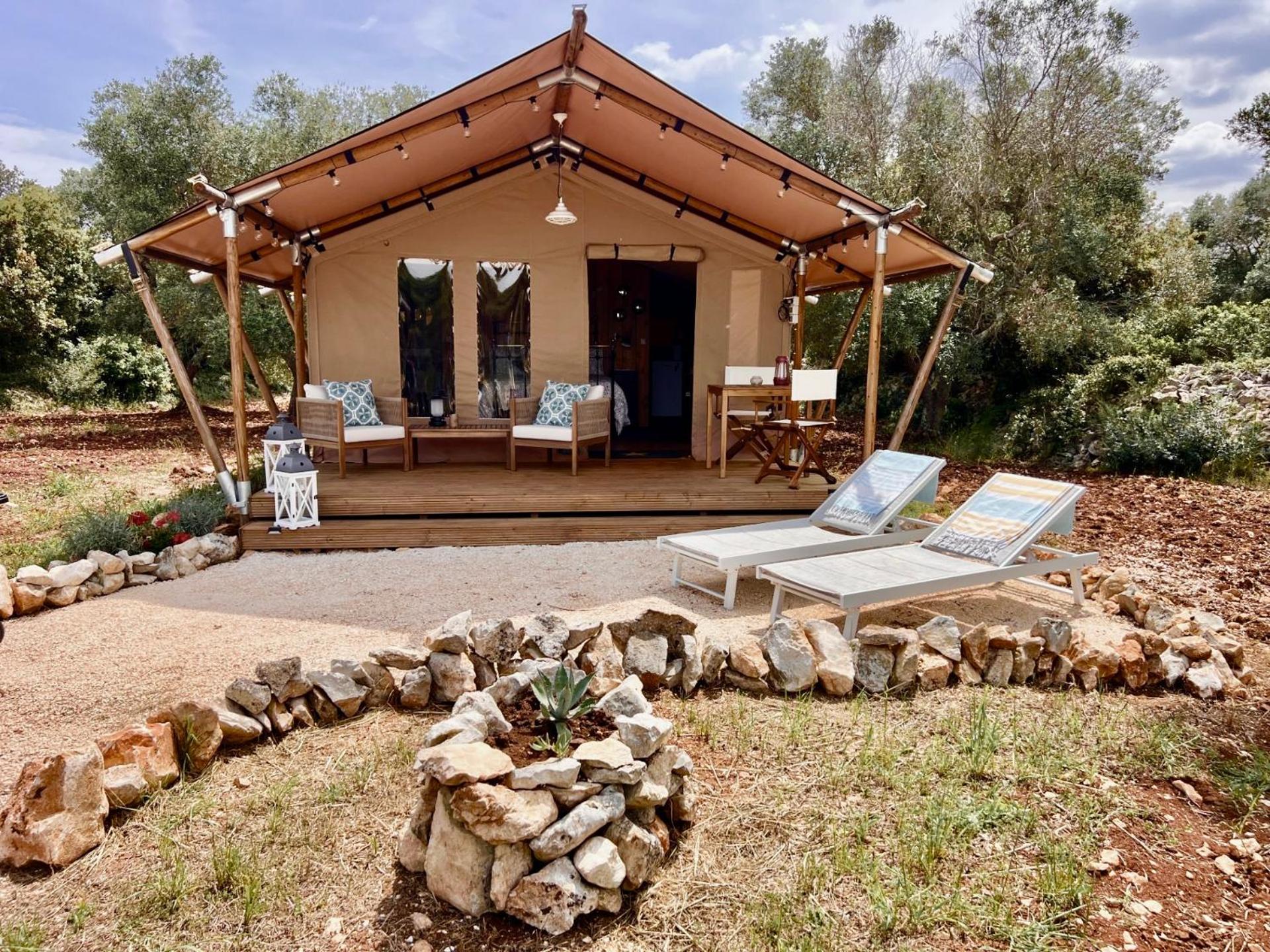 Domus Olea Glamping Hotell Ceglie Messapica Exteriör bild